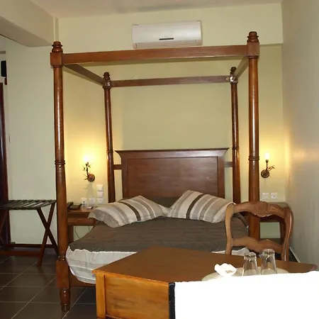 Porto Mani 4*