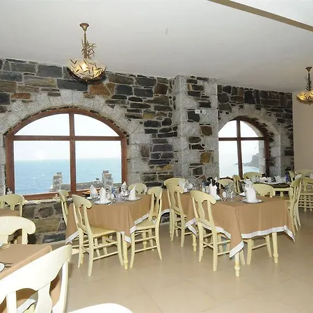 Porto Mani Otel Kyparissos (Laconia)