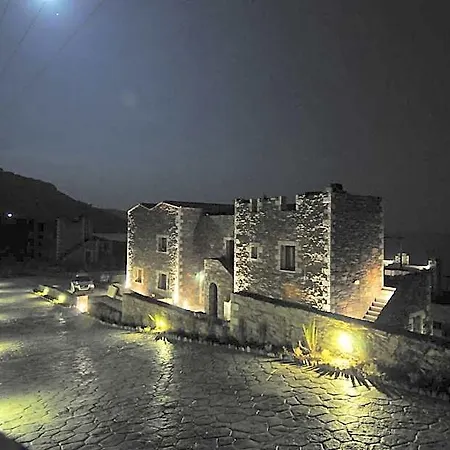 Отель Porto Mani Кипариссос