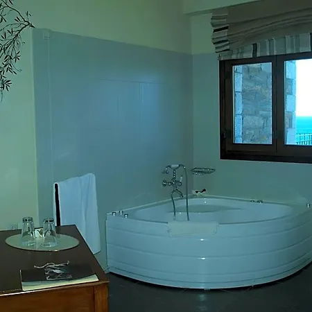 Porto Mani 4*