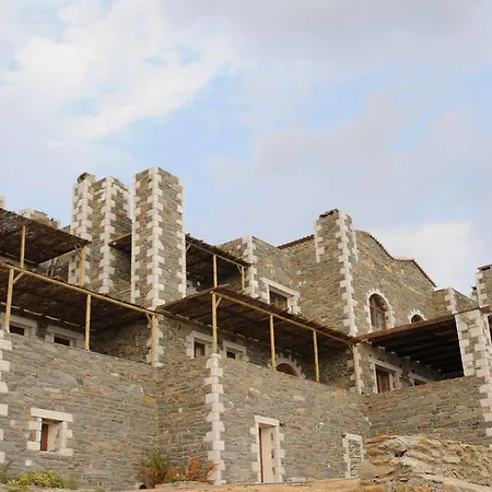 Hotel Porto Mani 4*