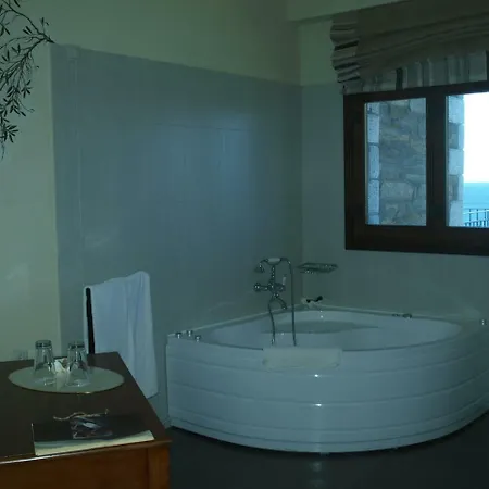 Porto Mani 4*