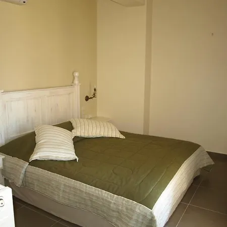 Porto Mani Szálloda 4*